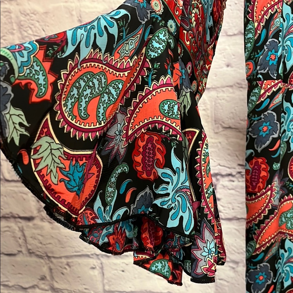 0895. 🎉🎉Hostess Pick🎉🎉 100% Silk Colorful Paisley Kimono - Picture 3 of 6